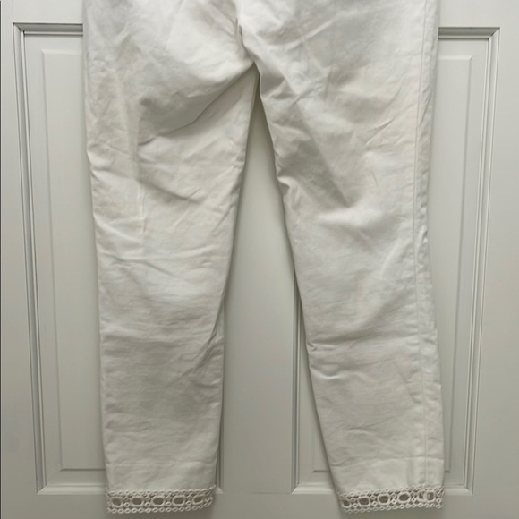 Cartonnier Charlie Ankle Skinny White Pants with Crochet Bottom Hem - Size 6 - Picture 12 of 15